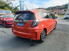 Photo of the vehicle Honda Fit