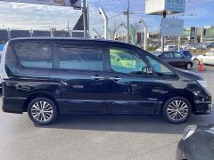 Photo of the vehicle Nissan Serena