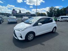 Photo of the vehicle Toyota Vitz