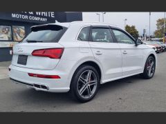 Photo of the vehicle Audi SQ5