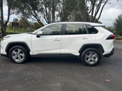 Photo of the vehicle Toyota RAV4