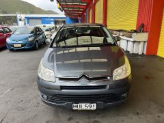 Photo of the vehicle Citroen C4