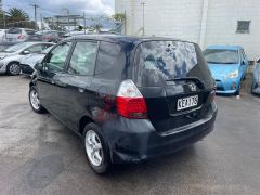 Photo of the vehicle Honda Fit