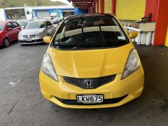 Photo of the vehicle Honda Fit