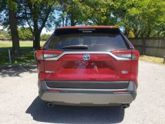 Photo of the vehicle Toyota RAV4