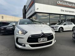 Photo of the vehicle Citroen DS5