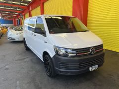 Photo of the vehicle Volkswagen Transporter