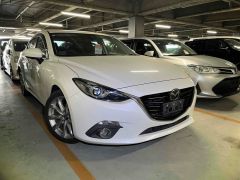 Photo of the vehicle Mazda Axela