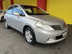 Photo of the vehicle Nissan Tiida