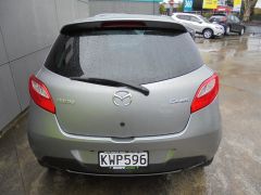 Photo of the vehicle Mazda Demio