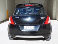 Photo of the vehicle Suzuki Swift