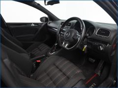 Photo of the vehicle Volkswagen Golf