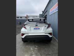 Photo of the vehicle Toyota C-HR