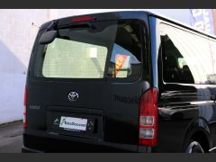 Photo of the vehicle Toyota HiAce