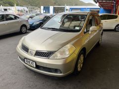 Photo of the vehicle Nissan Tiida