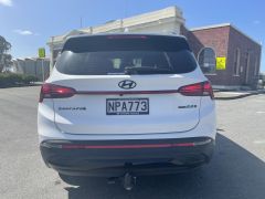 Photo of the vehicle Hyundai Santa Fe