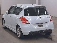 Photo of the vehicle Suzuki Swift