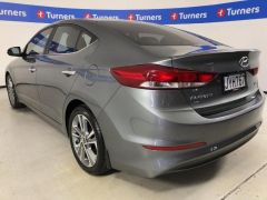 Photo of the vehicle Hyundai Elantra