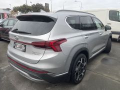 Photo of the vehicle Hyundai Santa Fe