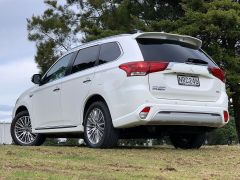 Photo of the vehicle Mitsubishi Outlander