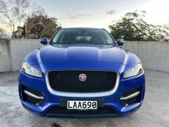 Photo of the vehicle Jaguar F-Pace