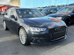 Photo of the vehicle Audi A4