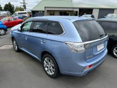 Photo of the vehicle Mitsubishi Outlander