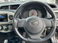 Photo of the vehicle Toyota Vitz