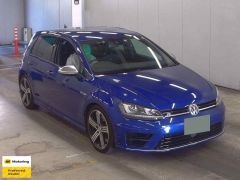 Photo of the vehicle Volkswagen Golf