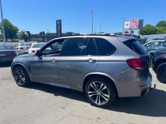 Photo of the vehicle BMW X5