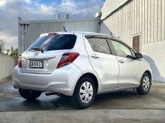 Photo of the vehicle Toyota Vitz