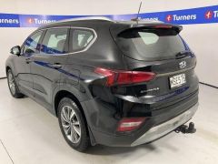 Photo of the vehicle Hyundai Santa Fe