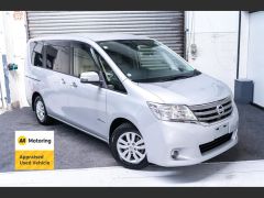 Photo of the vehicle Nissan Serena