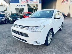 Photo of the vehicle Mitsubishi Outlander