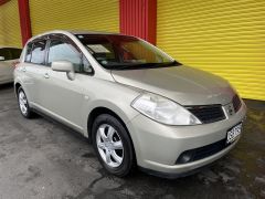 Photo of the vehicle Nissan Tiida