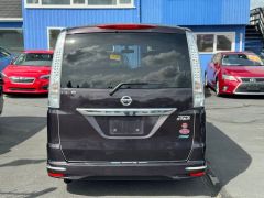 Photo of the vehicle Nissan Serena