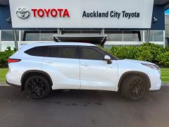 Photo of the vehicle Toyota Highlander