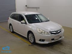 Photo of the vehicle Subaru Legacy