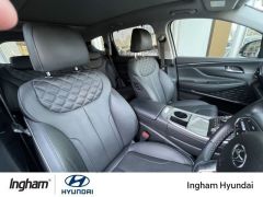 Photo of the vehicle Hyundai Santa Fe