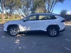 Photo of the vehicle Toyota RAV4