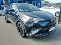 Photo of the vehicle Toyota C-HR