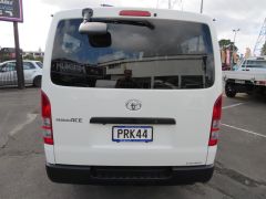 Photo of the vehicle Toyota HiAce