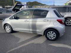 Photo of the vehicle Toyota Vitz