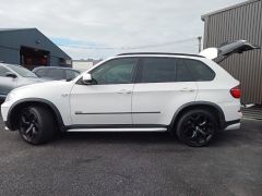 Photo of the vehicle BMW X5