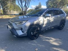 Photo of the vehicle Toyota RAV4