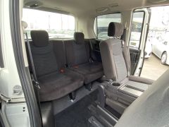 Photo of the vehicle Nissan Serena