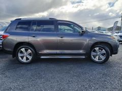 Photo of the vehicle Toyota Highlander