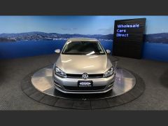 Photo of the vehicle Volkswagen Golf