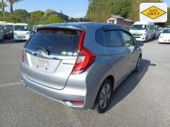 Photo of the vehicle Honda Fit