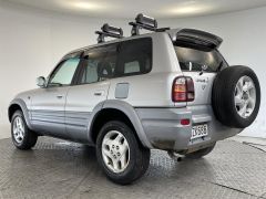 Photo of the vehicle Toyota RAV4